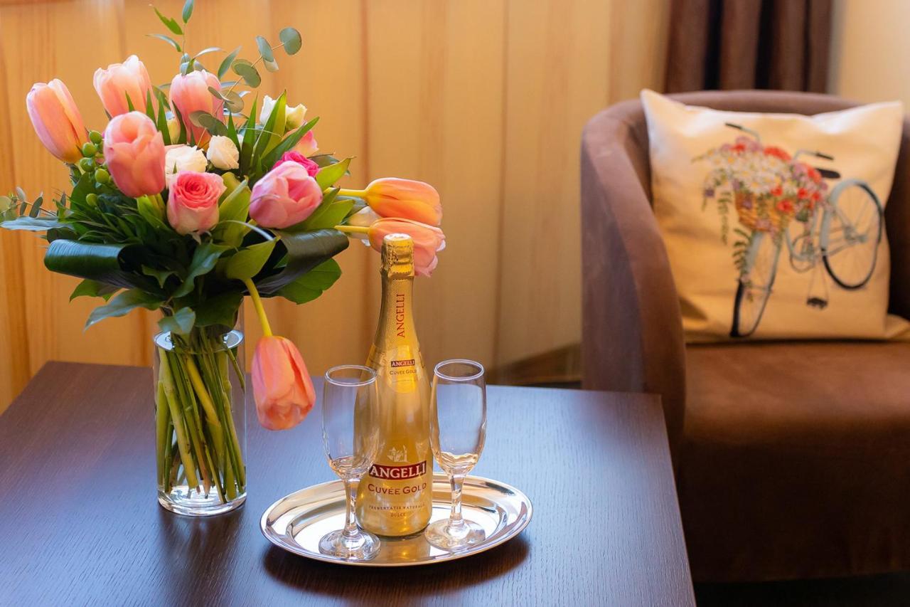 Hotel Terra Balneo Galaţi Dış mekan fotoğraf