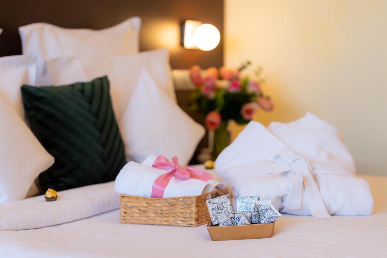 Hotel Terra Balneo Galaţi Dış mekan fotoğraf