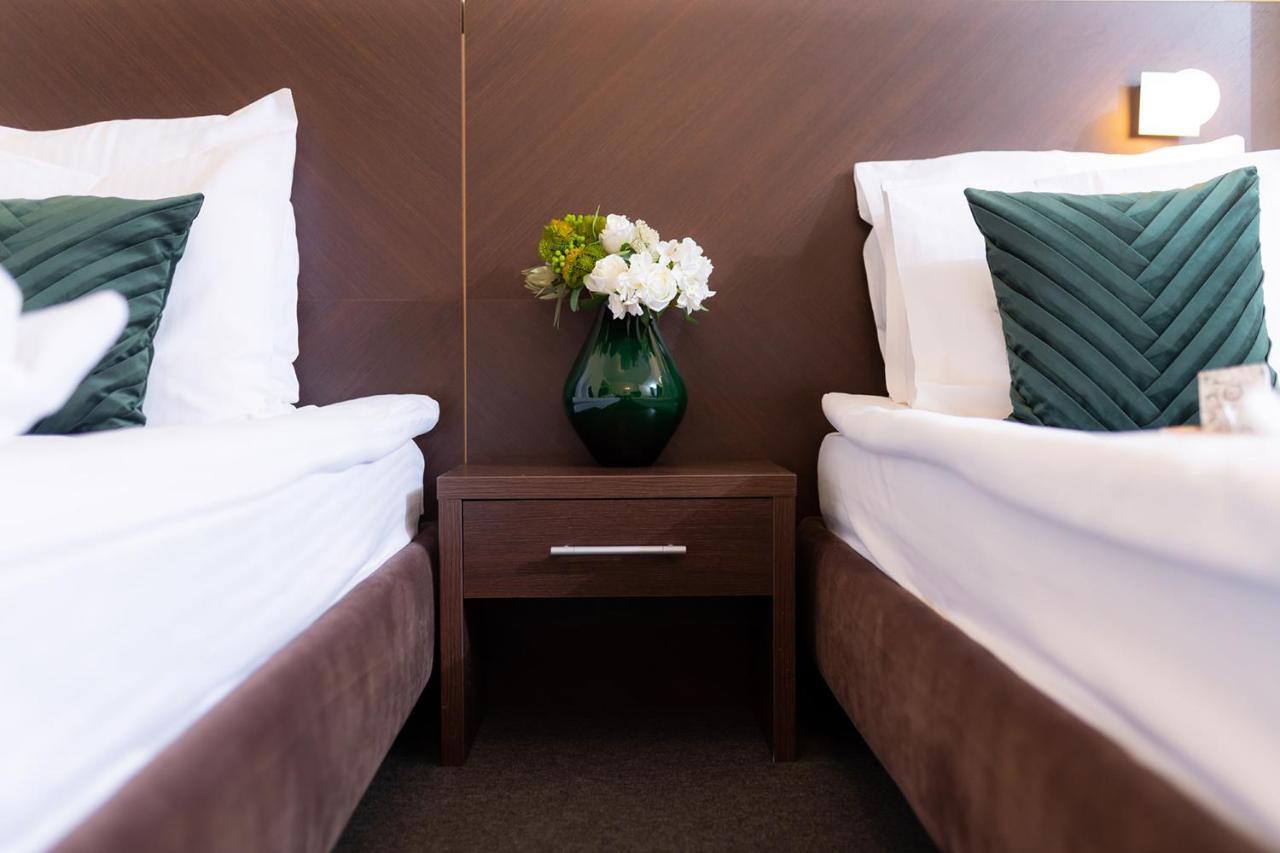 Hotel Terra Balneo Galaţi Dış mekan fotoğraf