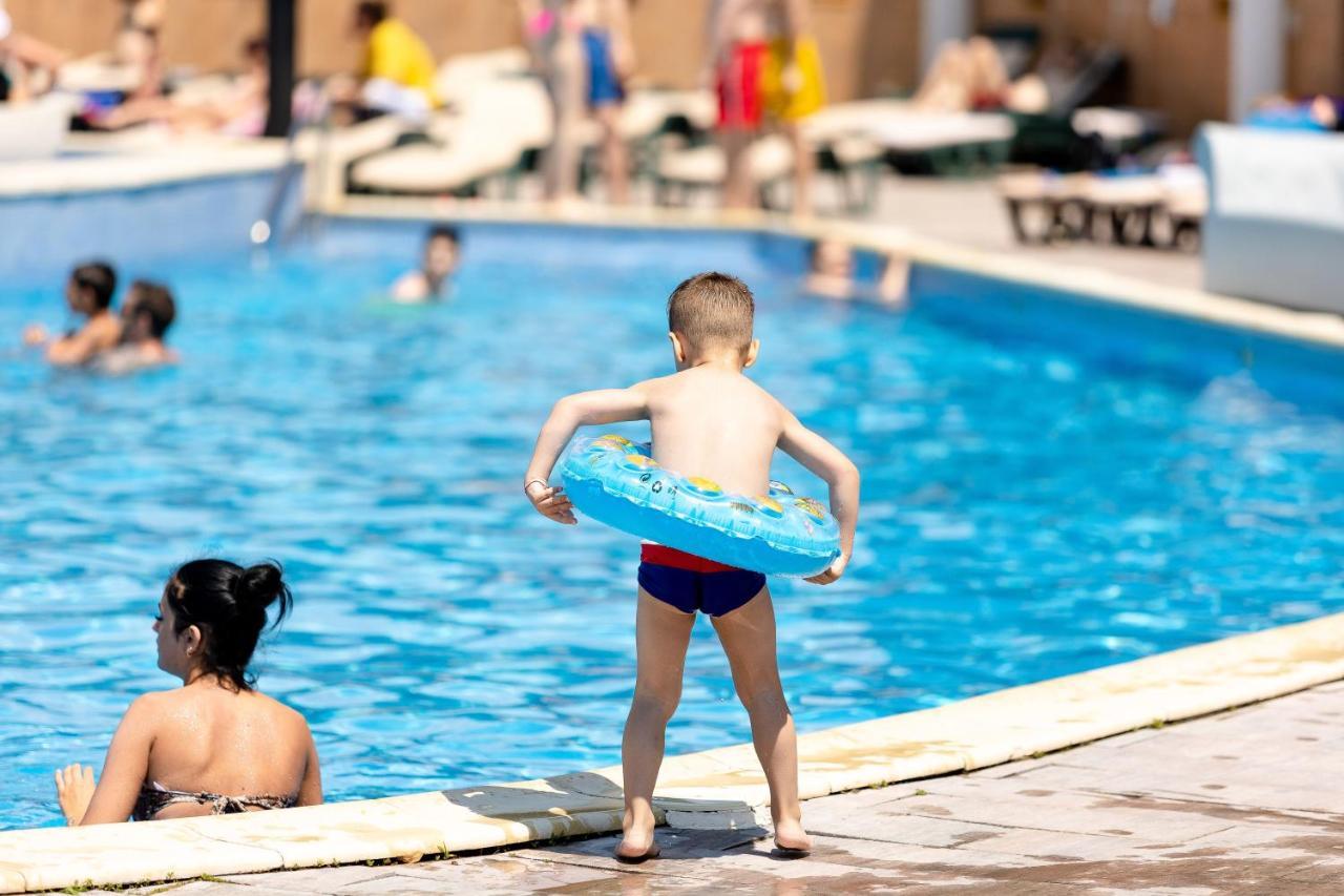 Hotel Terra Balneo Galaţi Dış mekan fotoğraf