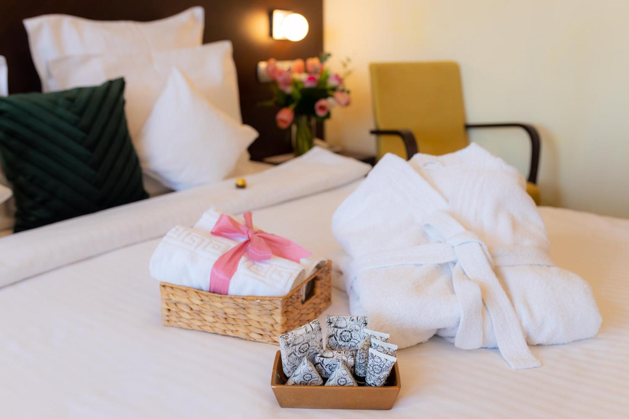 Hotel Terra Balneo Galaţi Dış mekan fotoğraf
